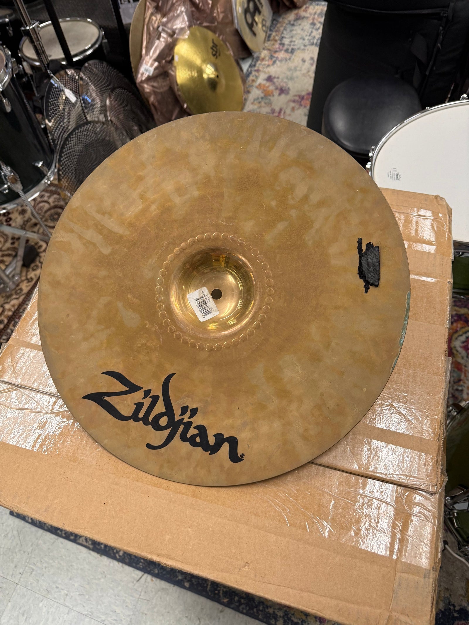 Zildjian ZBT 16” crash cymbal